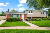 21 W Bradley, Des Plaines
